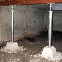 Installed crawl space jack post system in Highland